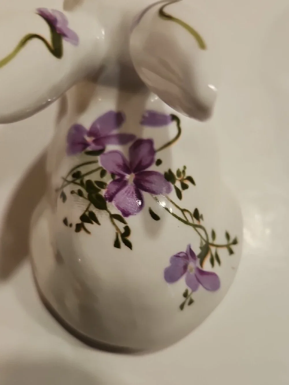 Mann Fine Bone China Bunny Trinket Box with Purple Violets Accents 4 1/2